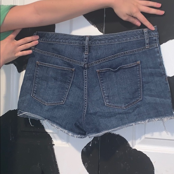 Universal Thread Jean Shorts - Picture 2 of 4